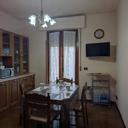 Διαμέρισμα Due Passi In Val Di Chiana *